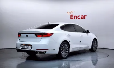 Kia K7 2017, 57927 км, за 9382.23 USD