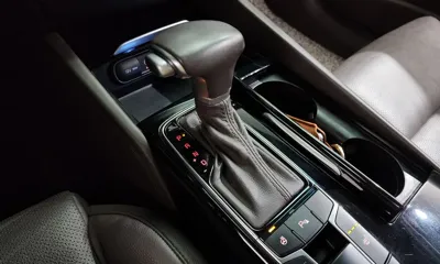 Kia K7 2017, 57927 км, за 9321.26 USD - фото 9
