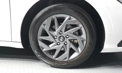 Hyundai Avante 2024, 103177 км, за 10240.25 USD