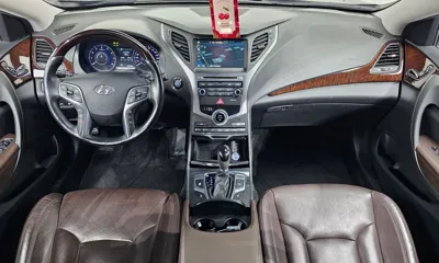 Hyundai Grandeur 2015, 140543 км, за 3940.39 USD - фото 7