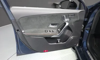 Mercedes-Benz A-Class 2023, 23824 км, за 28599.36 USD - фото 24