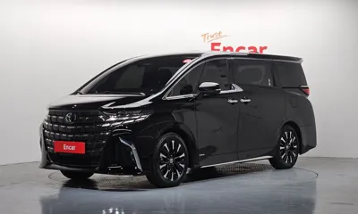 Toyota Alphard · 2025 год