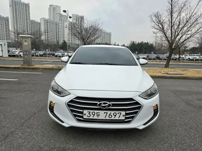 Hyundai Avante 2018, 57895 км, за 7053.65 USD