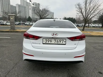 Hyundai Avante 2018, 57895 км, за 7053.65 USD