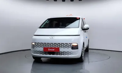 Hyundai Staria 2023, 63445 км, за 19640.03 USD