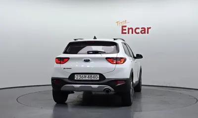 Kia Stonic 2019, 51339 км, за 4560.26 USD