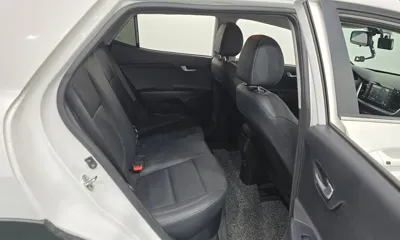 Kia Stonic 2019, 51339 км, за 4560.26 USD - фото 11
