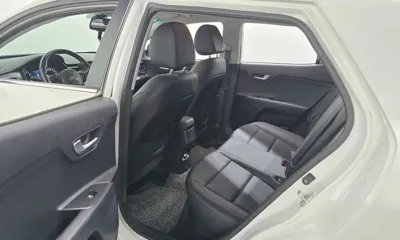 Kia Stonic 2019, 51339 км, за 4560.26 USD - фото 12