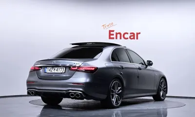 Mercedes-Benz E-Class 2021, 120609 км, за 31508.47 USD