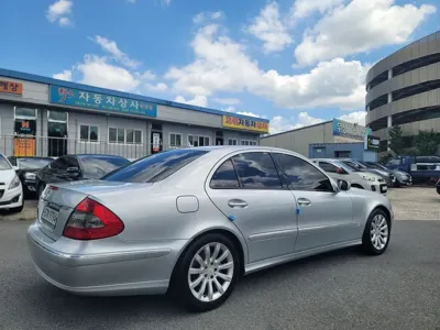 Mercedes-Benz E-Class 2009, 108218 км, за 4933.77 USD