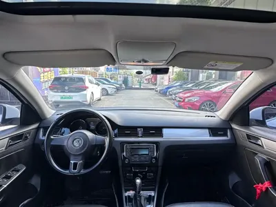 Volkswagen Bora 2015, 90000 км, за 3954.58 USD