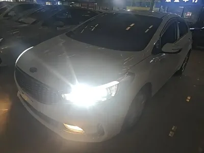 Kia K3 · 2017 год
