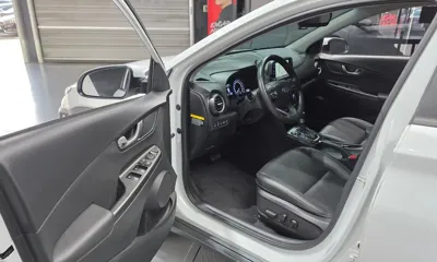 Hyundai Kona 2019, 76024 км, за 10769.74 USD - фото 11