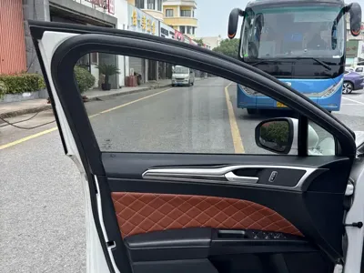 Ford Mondeo 2017, 85000 км, за 5811.5 USD - фото 10