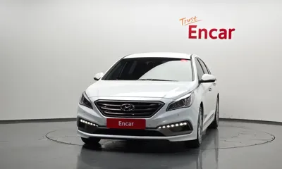 Hyundai Sonata 2016, 133516 км, за 5120.13 USD