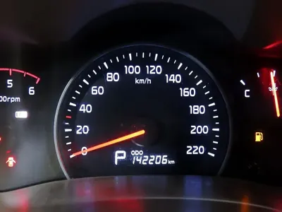 Kia Canival 2013, 142182 км, за 4982.86 USD - фото 9