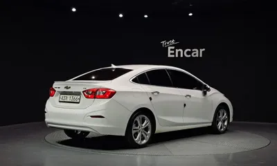 ChevroletGMDaewoo Cruze 2017, 117523 км, за 4228.47 USD