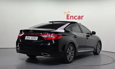 Hyundai Grandeur 2014, 251311 км, за 3122.56 USD