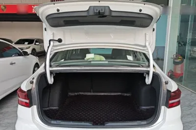 Volkswagen Lavida 2022, 17800 км, за 11607 USD - фото 17