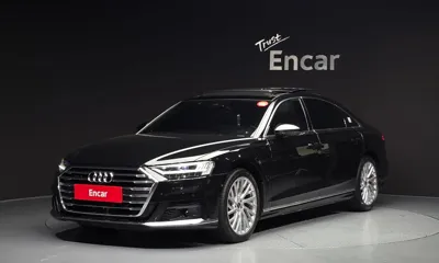 Audi A8 · 2021 год