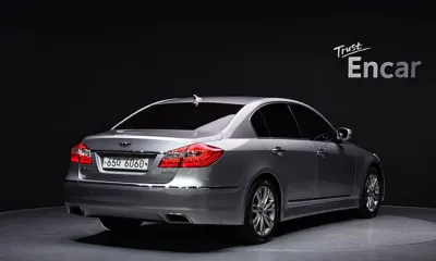 Hyundai Genesis 2012, 198214 км, за 2161.06 USD