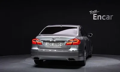 Hyundai Genesis 2012, 198214 км, за 2161.06 USD