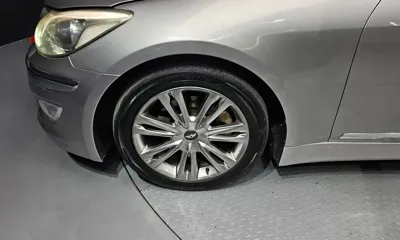 Hyundai Genesis 2012, 198214 км, за 2161.06 USD