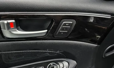 Hyundai Genesis 2012, 198214 км, за 2161.06 USD - фото 16