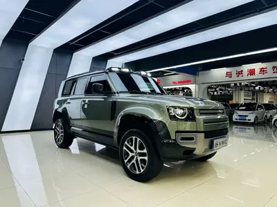 Land Rover Defender 2023, 84000 км, за 80017.66 USD