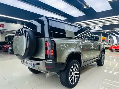 Land Rover Defender 2023, 84000 км, за 80017.66 USD - фото 6