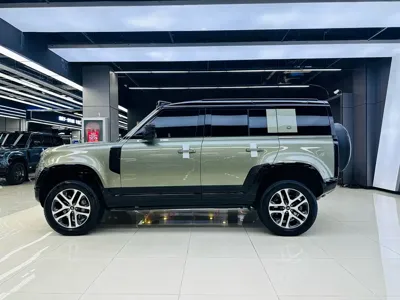 Land Rover Defender 2023, 84000 км, за 80017.66 USD - фото 7