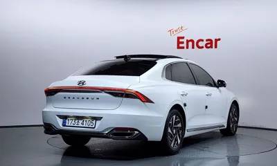 Hyundai Grandeur 2022, 74352 км, за 18773.8 USD
