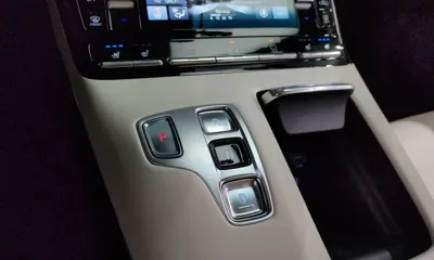 Hyundai Grandeur 2022, 74352 км, за 18773.8 USD - фото 9