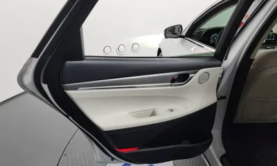 Hyundai Grandeur 2022, 74352 км, за 18773.8 USD - фото 25