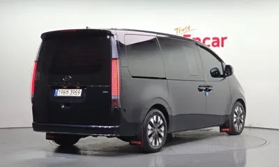 Hyundai Staria 2024, 102732 км, за 21747.77 USD