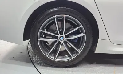 BMW 5-Series 2021, 67975 км, за 24572.57 USD