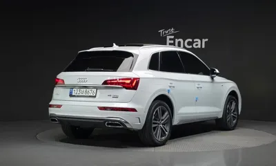 Audi Q5 2021, 37213 км, за 26184.85 USD