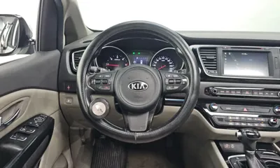 Kia Canival 2015, 233171 км, за 4005.7 USD - фото 13