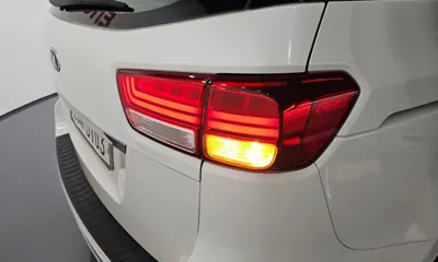 Kia Canival 2015, 233171 км, за 4005.7 USD - фото 23