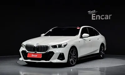 BMW 5-Series · 2024 год