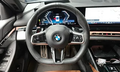 BMW 5-Series 2024, 11420 км, за 46291.35 USD - фото 13