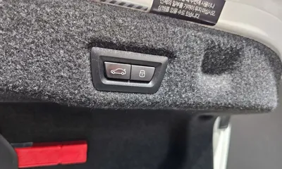 BMW 5-Series 2024, 11420 км, за 46291.35 USD - фото 20