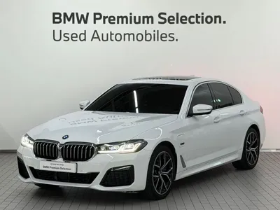BMW 5-Series · 2022 год