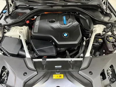 BMW 5-Series 2022, 57317 км, за 23303.14 USD - фото 6