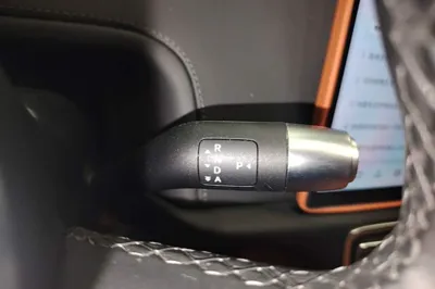 Li Auto L6 2024, 42700 км, за 27764 USD