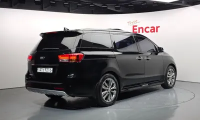 Kia Canival 2017, 123759 км, за 6953.64 USD