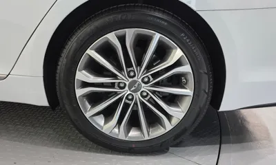 Hyundai Genesis 2015, 94739 км, за 7862.57 USD