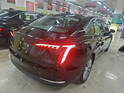 Hongqi Hongqi E-QM5 2024, 12700 км, за 12389.4 USD - фото 7