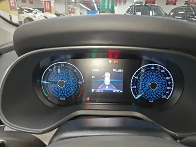 Hongqi Hongqi E-QM5 2024, 12700 км, за 12389.4 USD - фото 12
