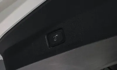 Ford Explorer 2019, 70388 км, за 12406.46 USD - фото 20